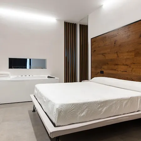 Luxury Suite New Look Monopoli Exterior photo