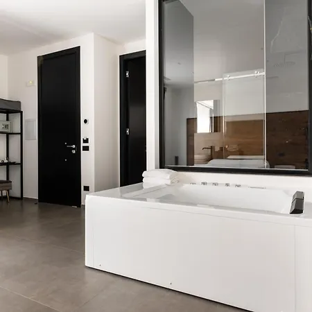 Luxury Suite New Look Monopoli Exterior photo