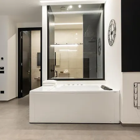 Luxury Suite New Look Monopoli Exterior photo