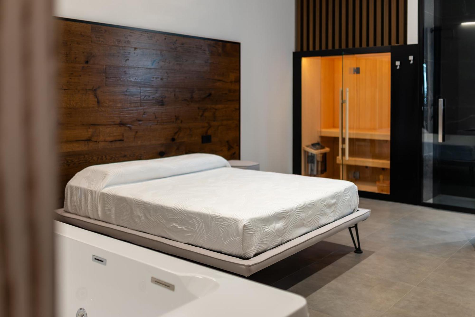 Luxury New Look Monopoli